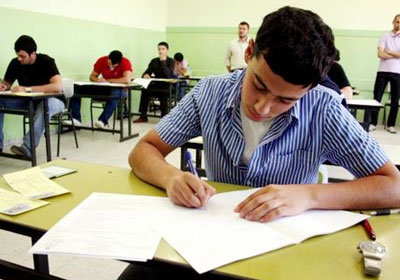 ارتياح نسبي لطلاب الثانوية العامة بالإسكندرية بعد امتحان «الاقتصاد والإحصاء» -

